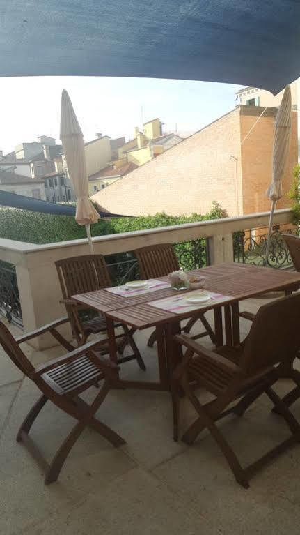 Casa Di Carlo Goldoni - Dimora Storica Chioggia Exterior foto