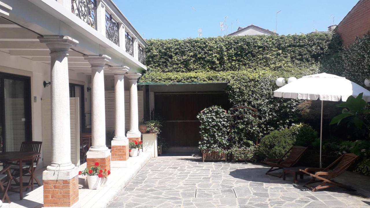 Casa Di Carlo Goldoni - Dimora Storica Chioggia Exterior foto